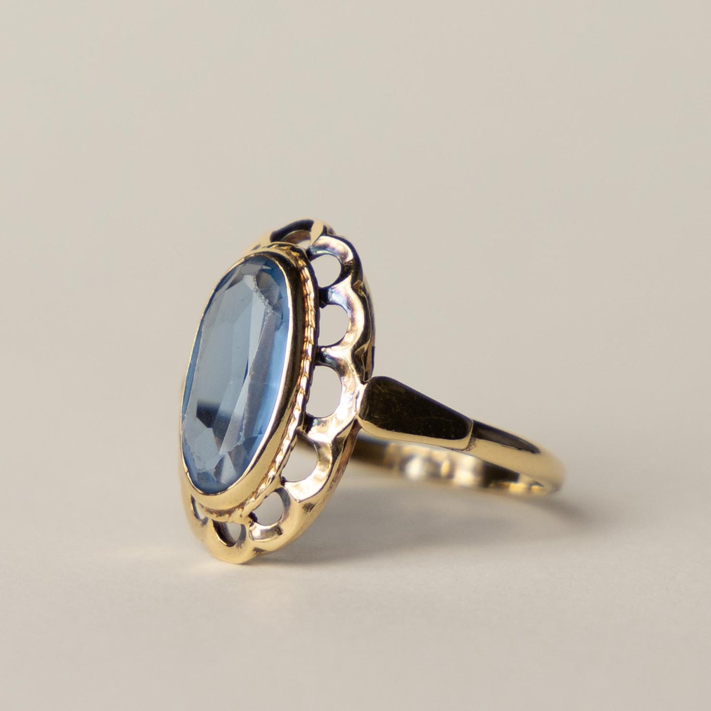 14ct spinel ring