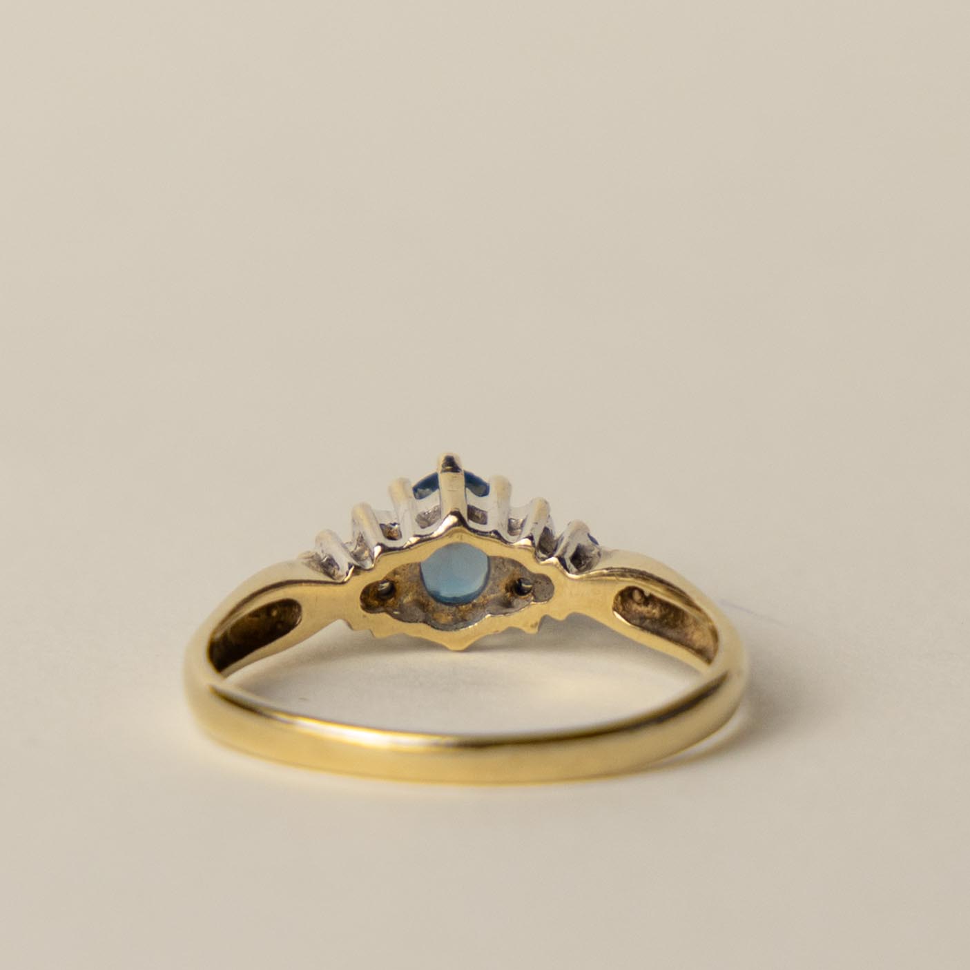 9ct topaz & diamond