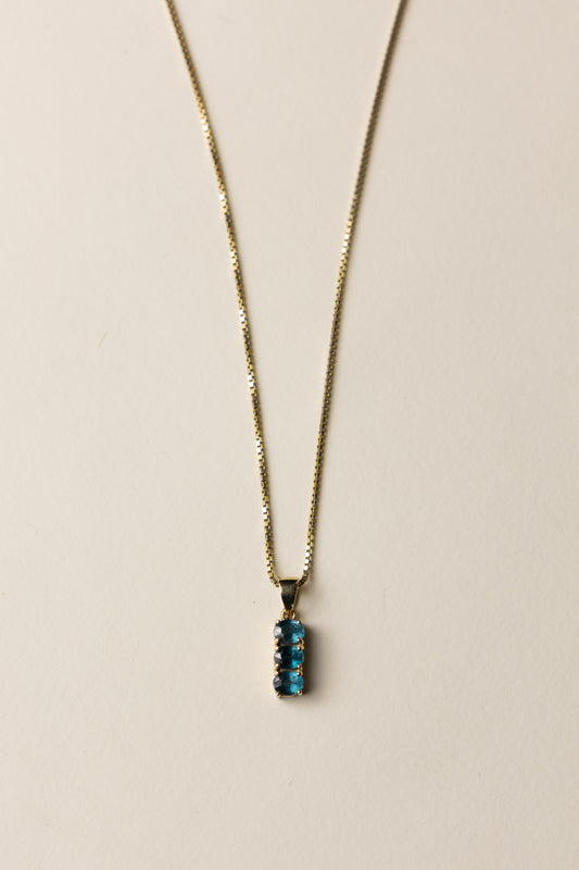9ct blue topaz pendant