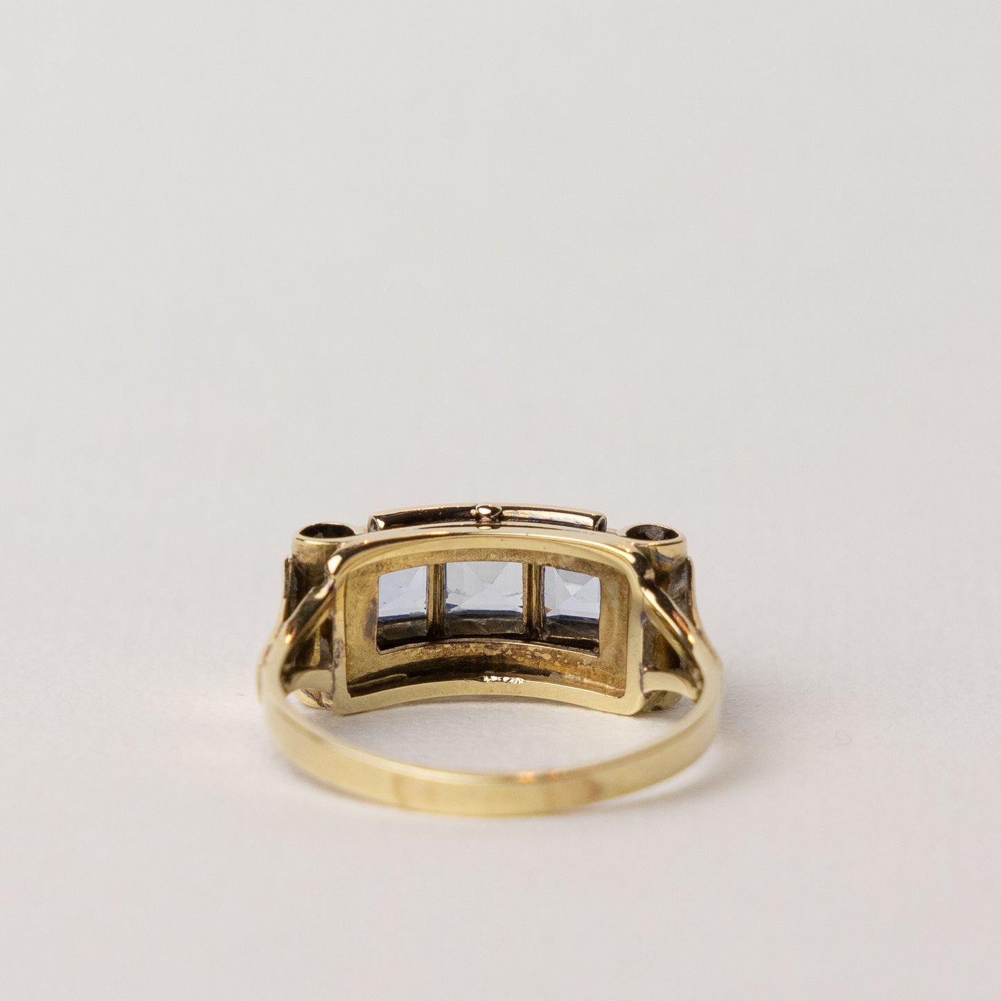 vintage 14 carat gold topaz Art Deco ring