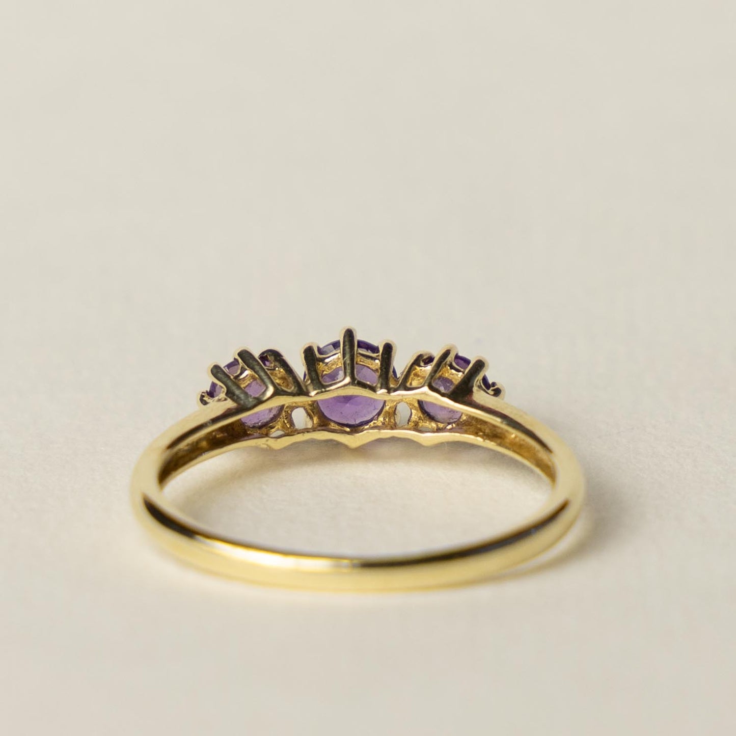 9ct amethist trilogy