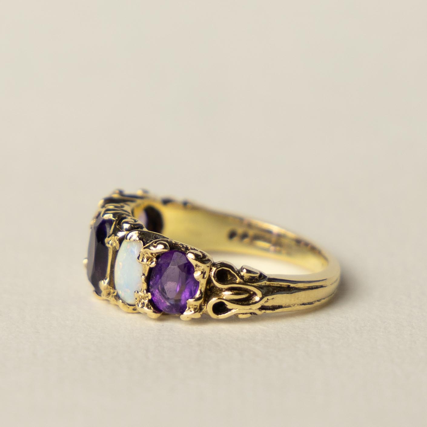 9ct opal & amethist ring