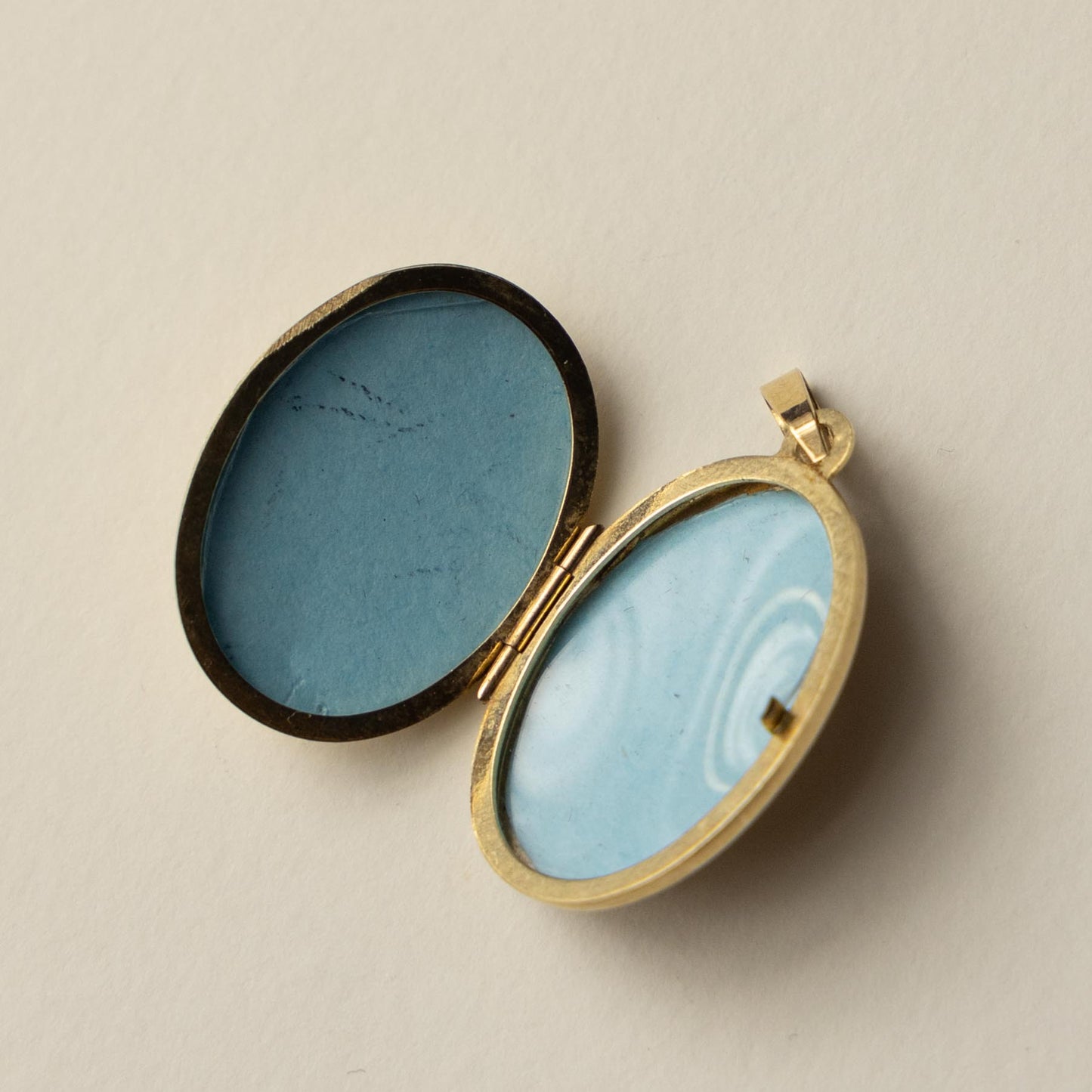 9ct bird locket pendant