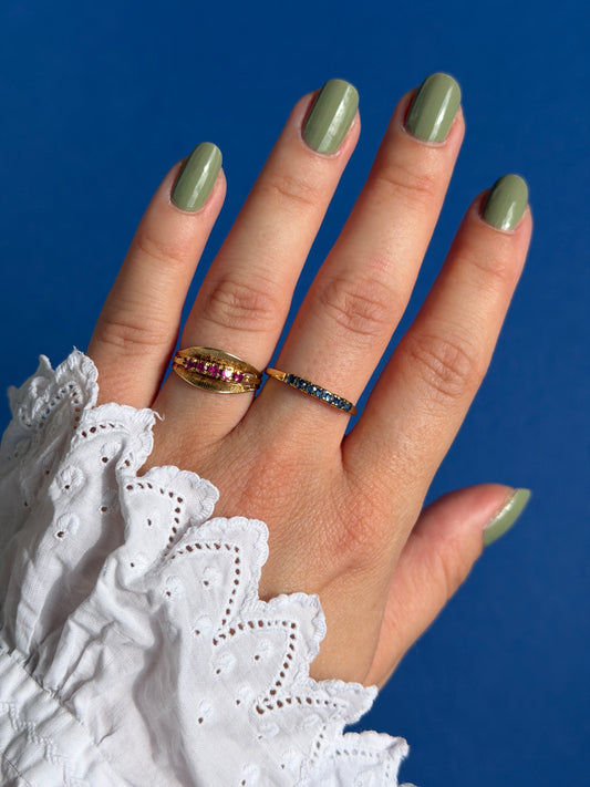 18ct saffire half eternity row ring