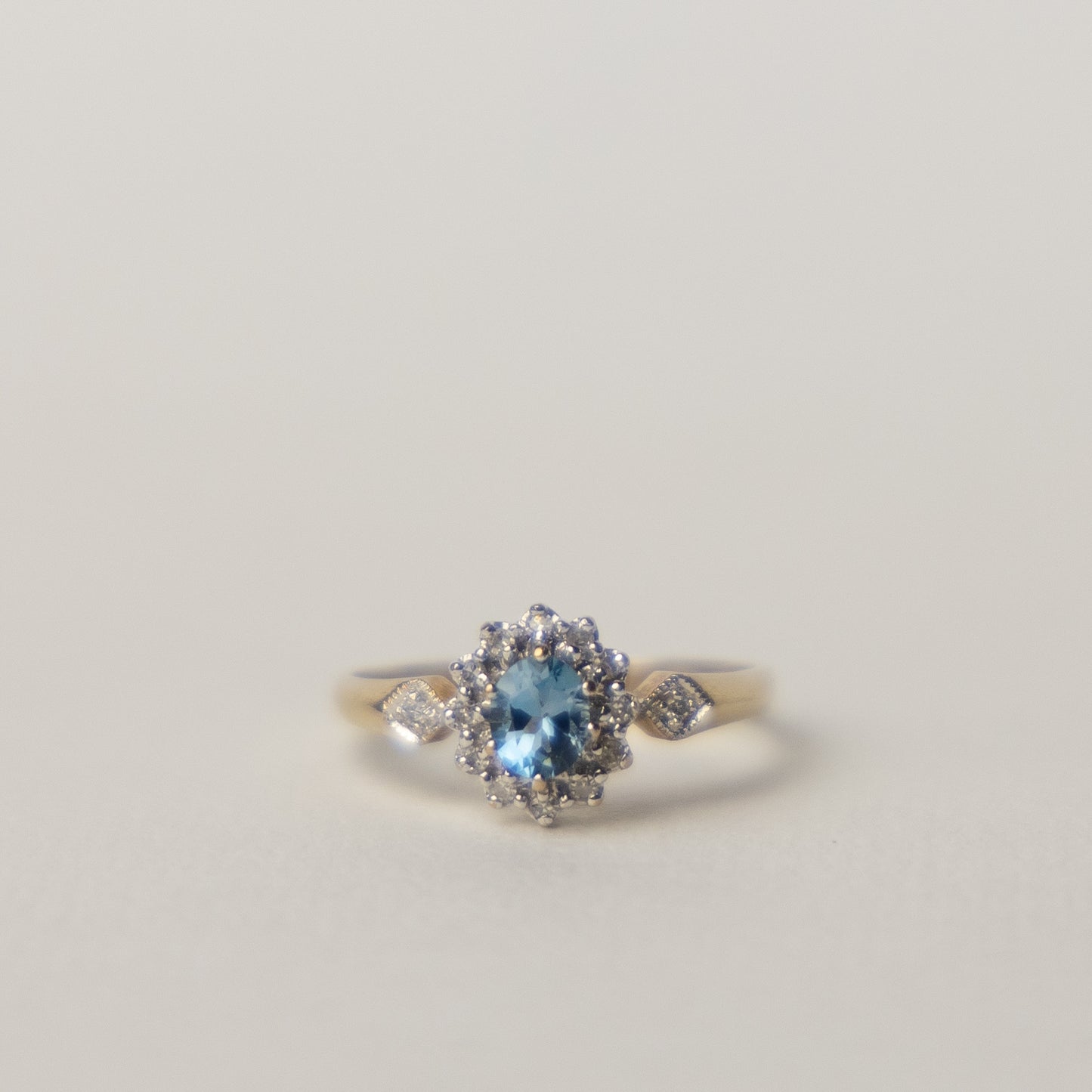 9 carat gold topaz cluster ring