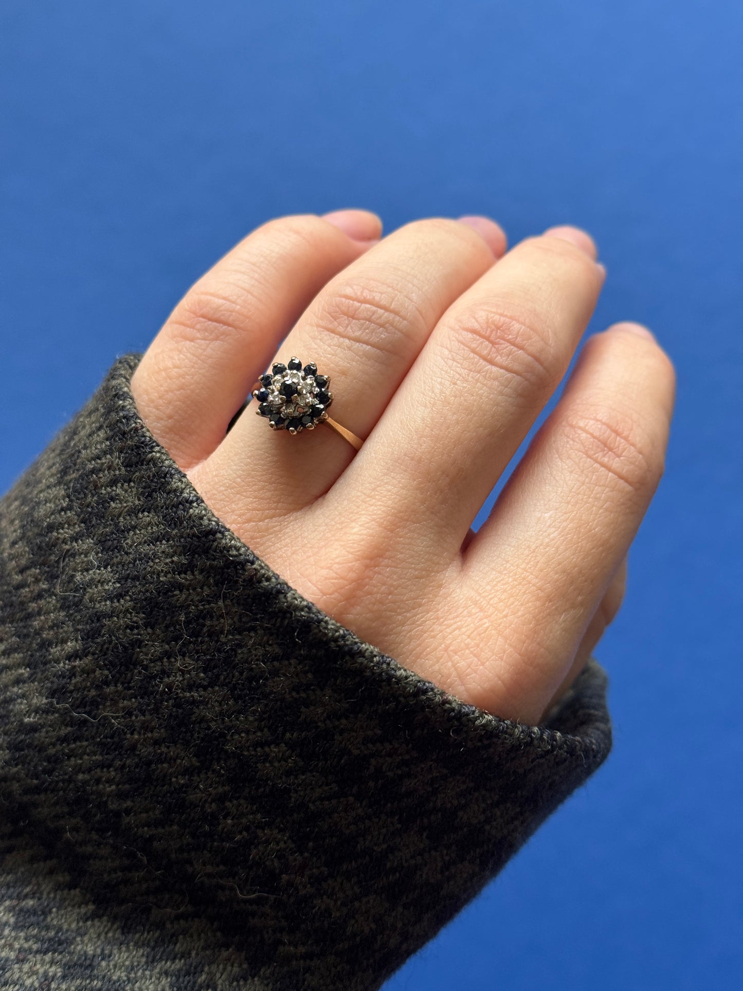 9ct sapphire diamond cluster