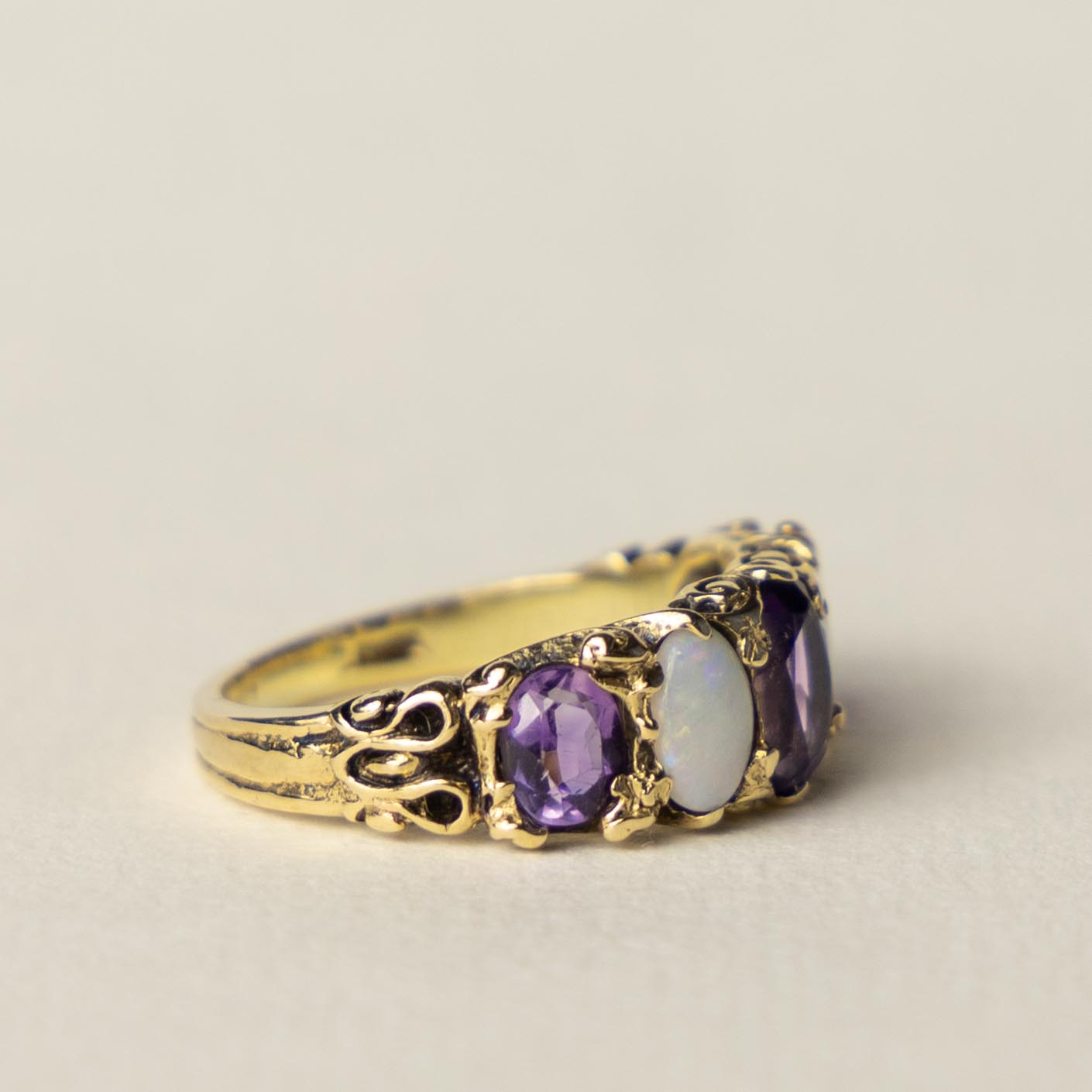 9ct opal & amethist ring
