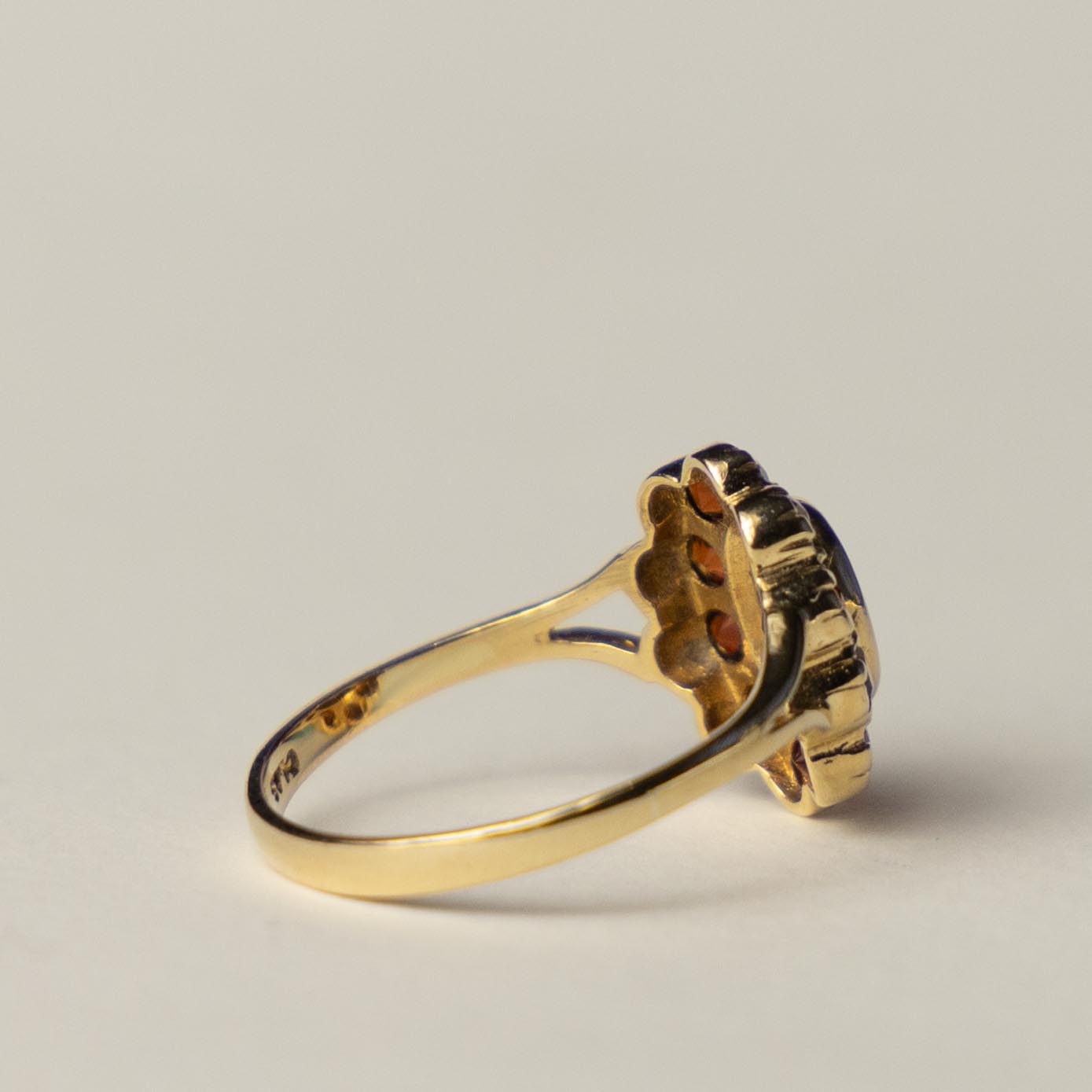 9ct garnet flower cluster ring