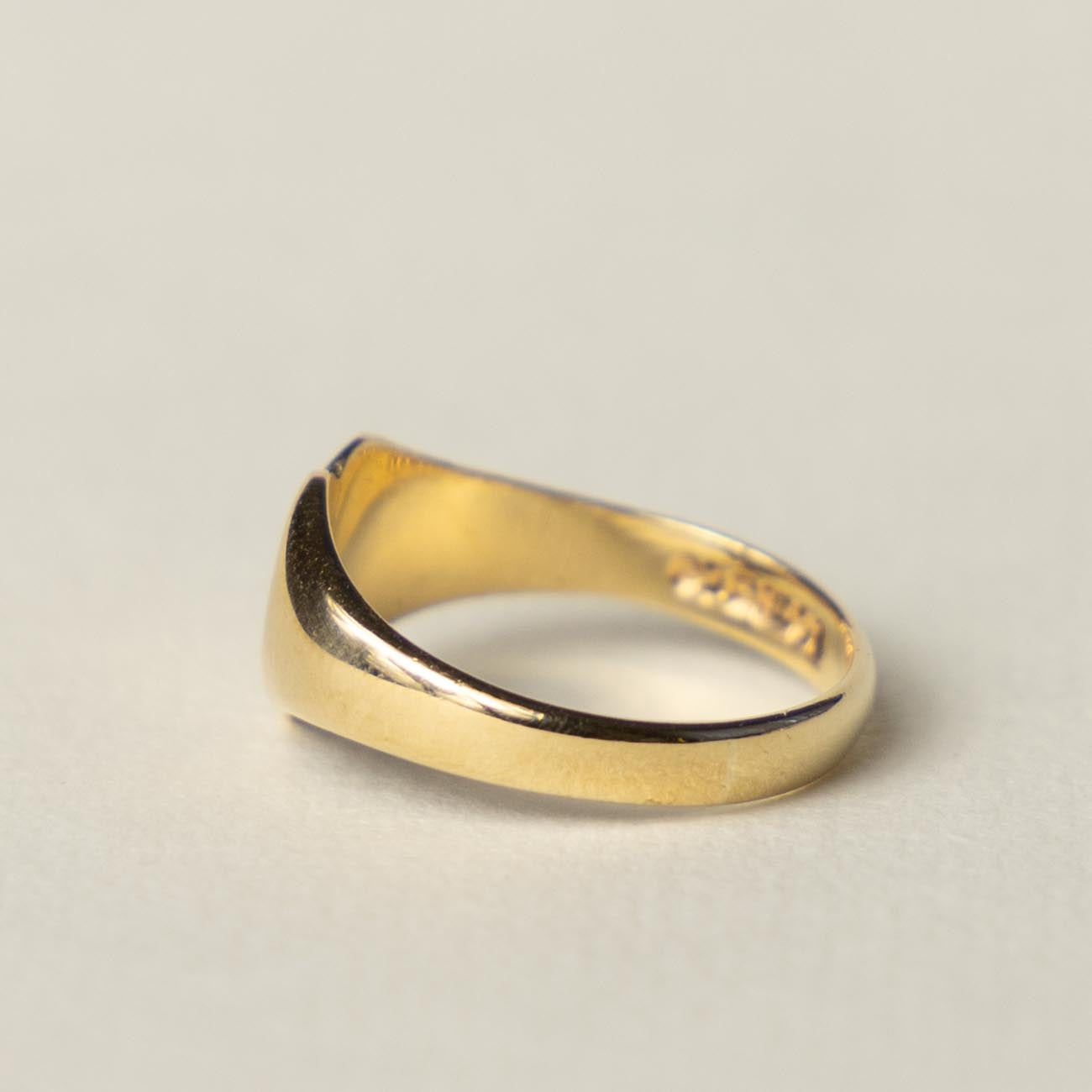 9ct heart signet