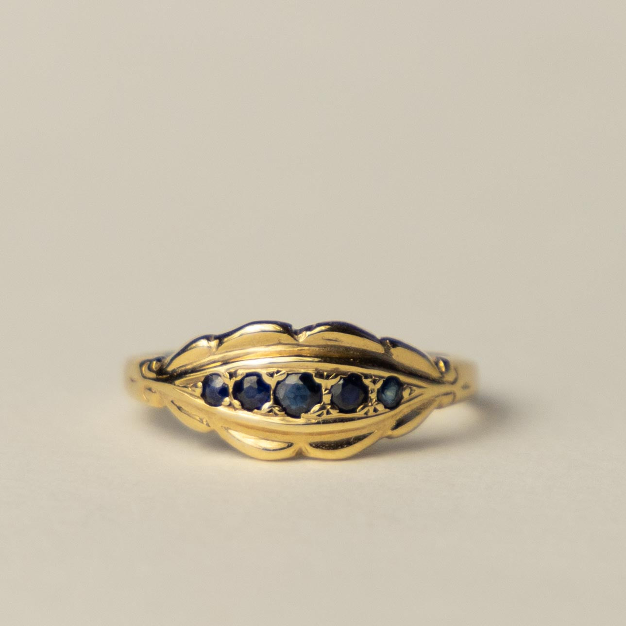 9ct Gypsy sapphire ring