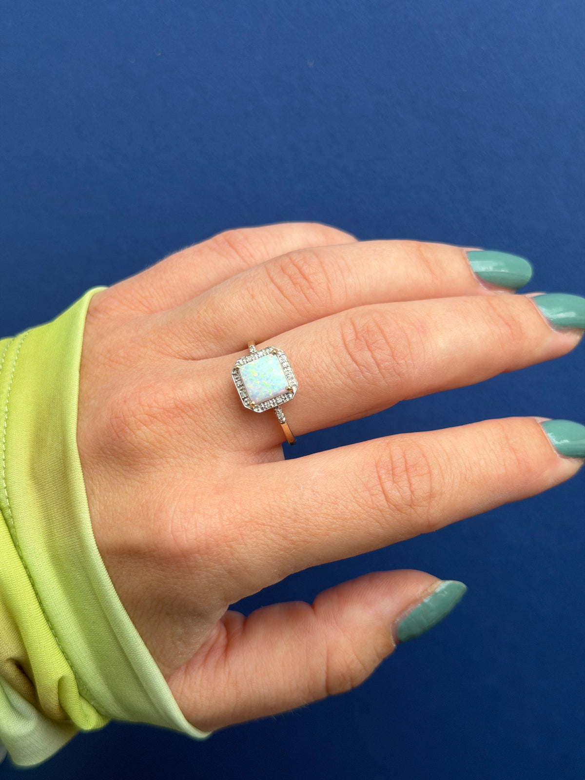 9ct opal & diamond ring