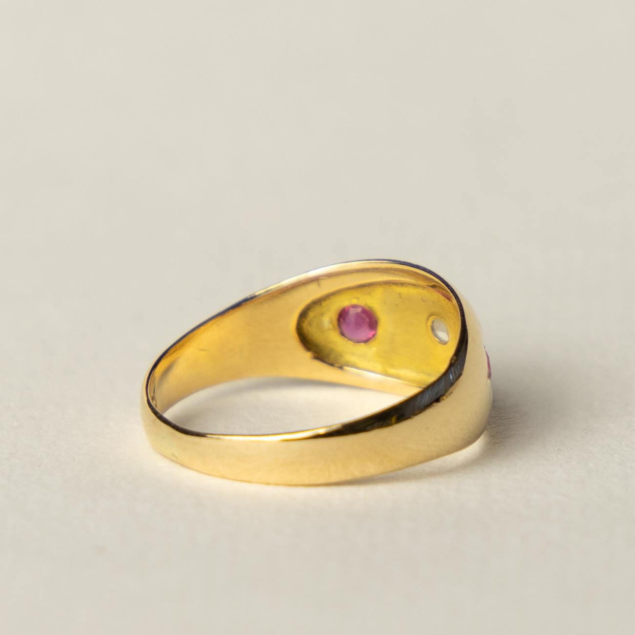 18ct ruby & diamond starburst