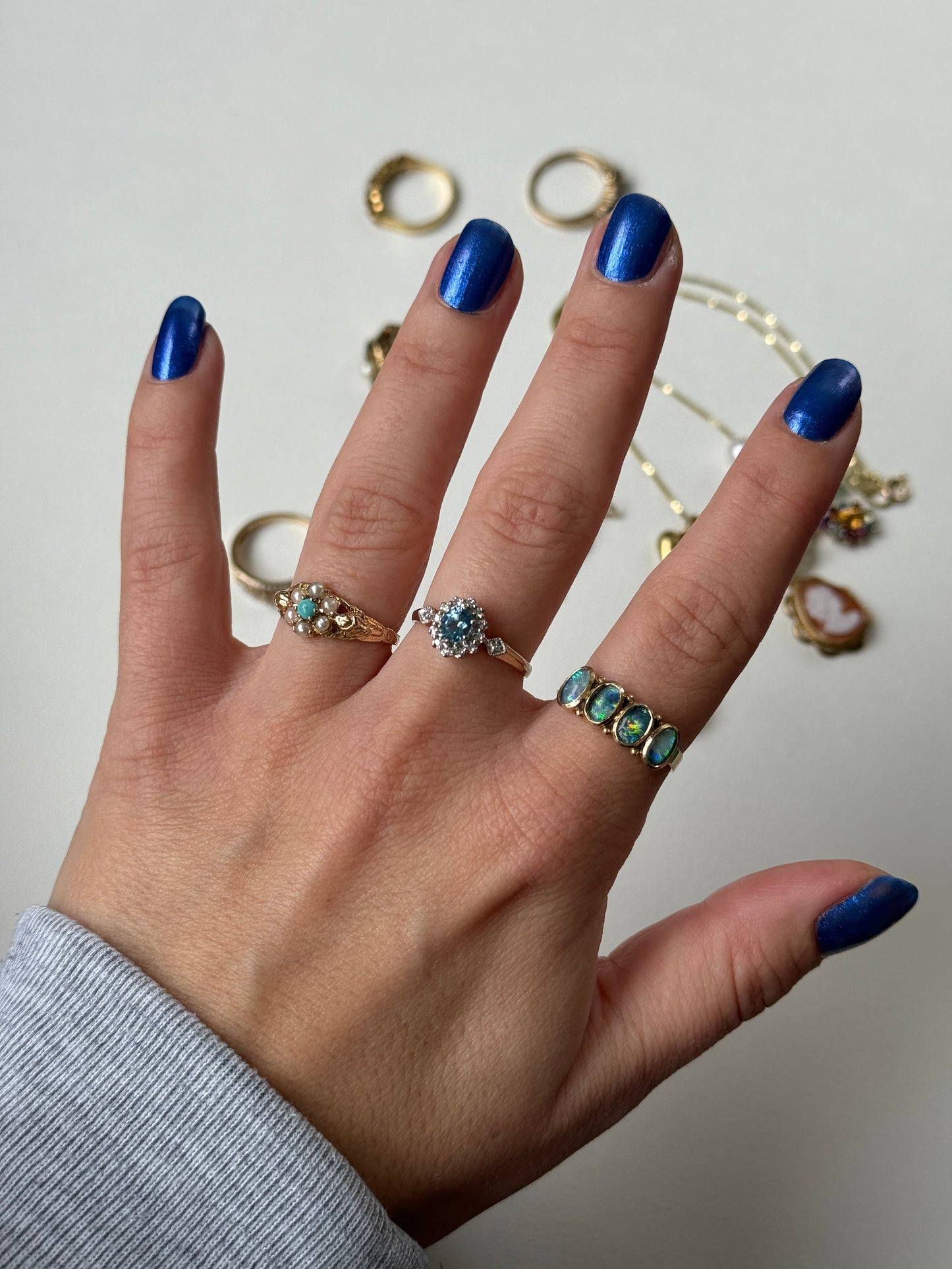 9 carat gold topaz cluster ring