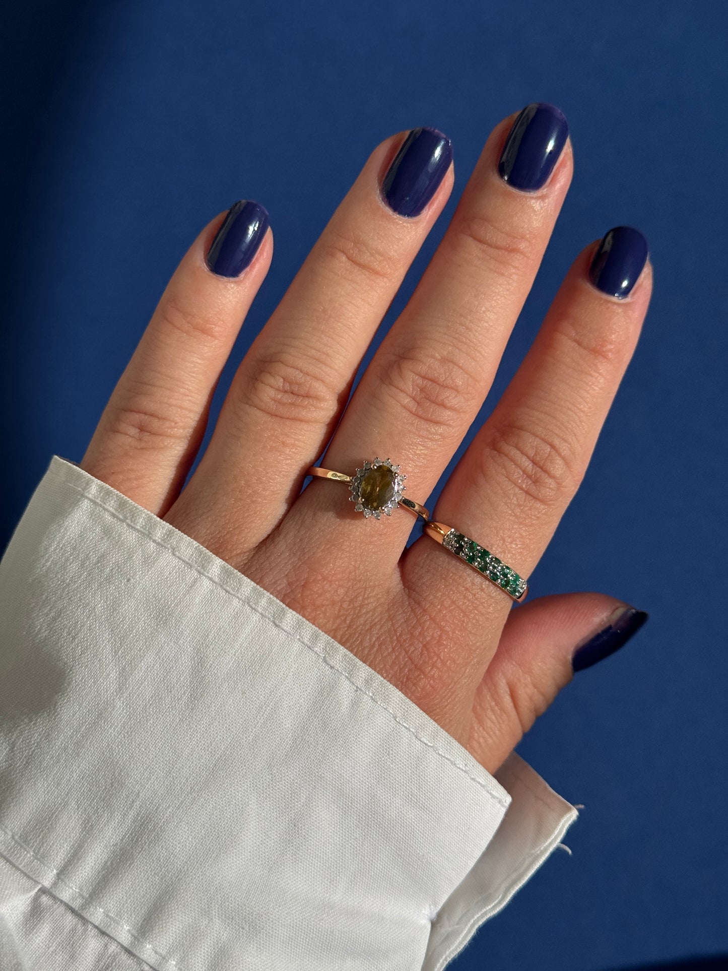 9ct emerald & diamond band ring