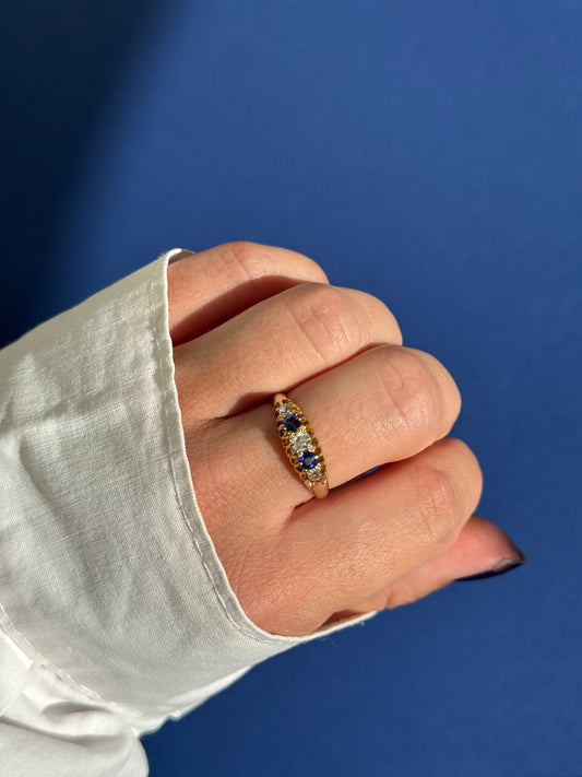 antique 18ct gold diamond sapphire boat ring
