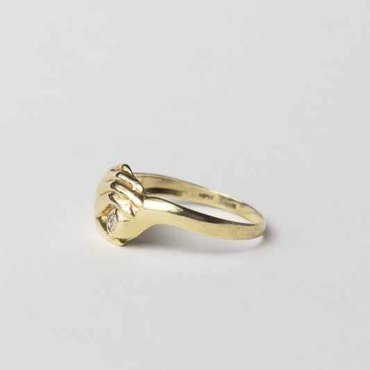 14 carat gold hand ring with diamond