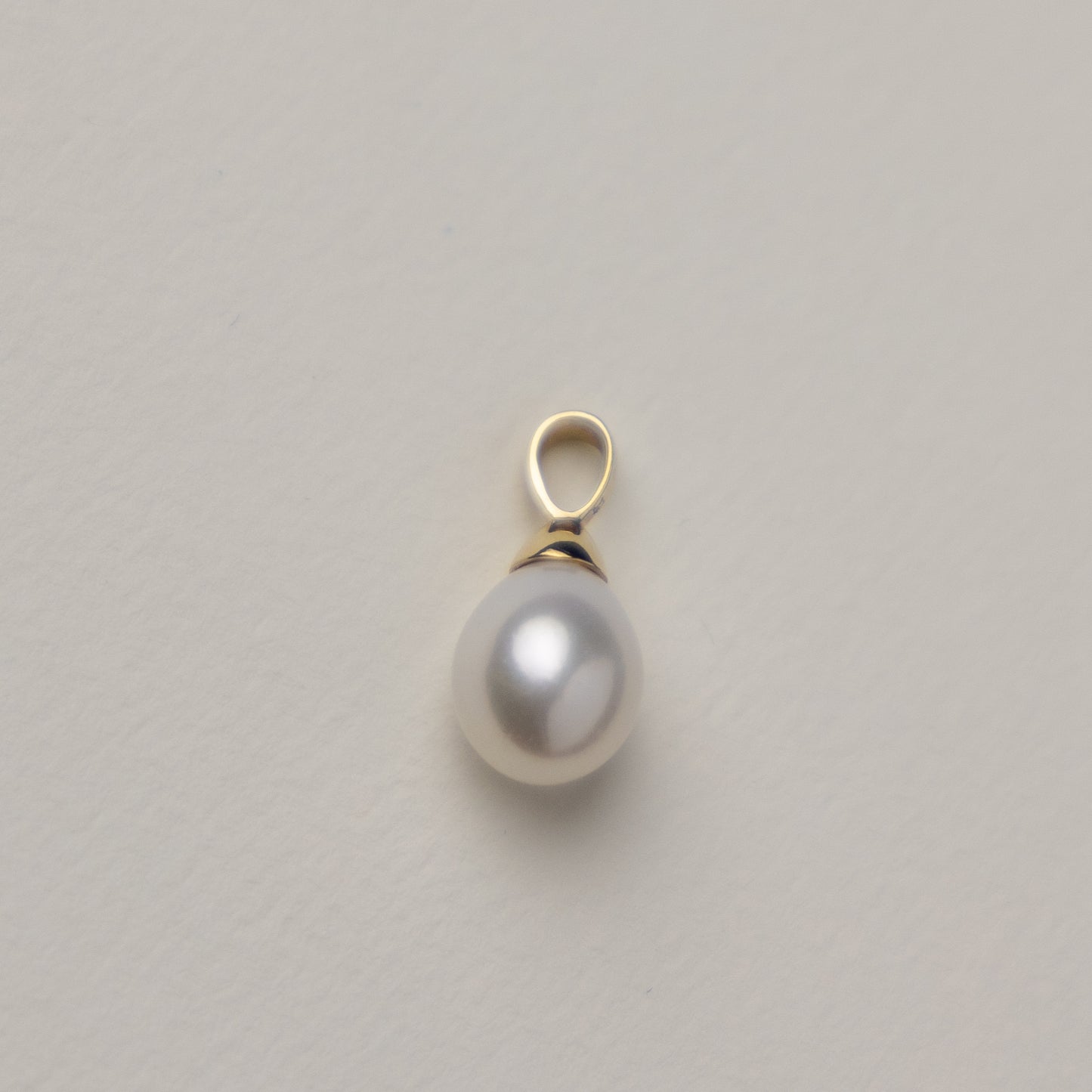 14 carat pearl pendant
