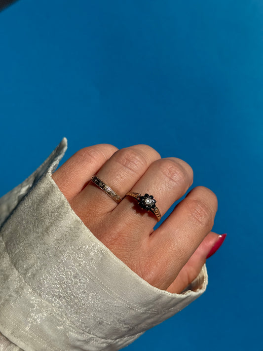 9 carat diamond starburst band ring