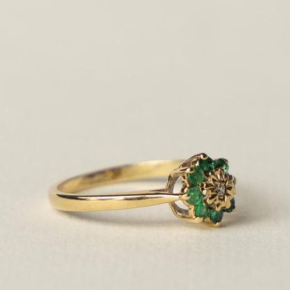 9ct emerald & diamond flower cluster