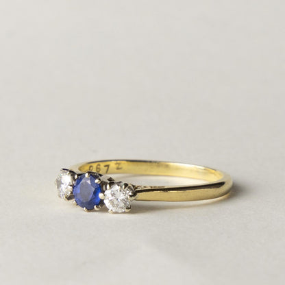 18ct sapphire & diamond trilogy
