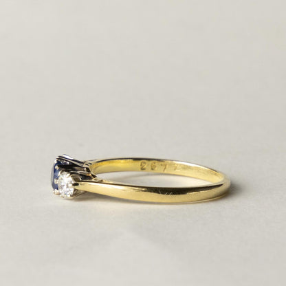 18ct sapphire & diamond trilogy