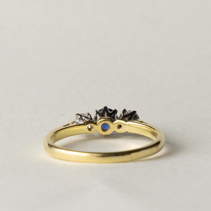 18ct sapphire & diamond trilogy