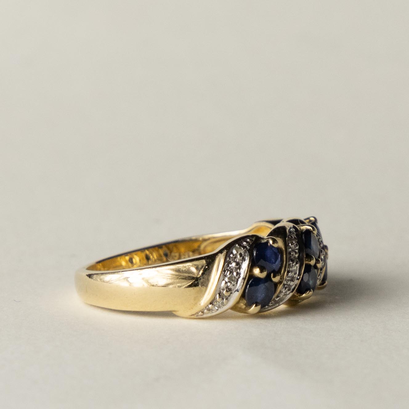 9ct sapphire & diamond band ring