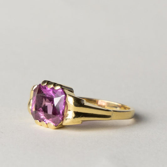 18ct Art Deco amethyst ring