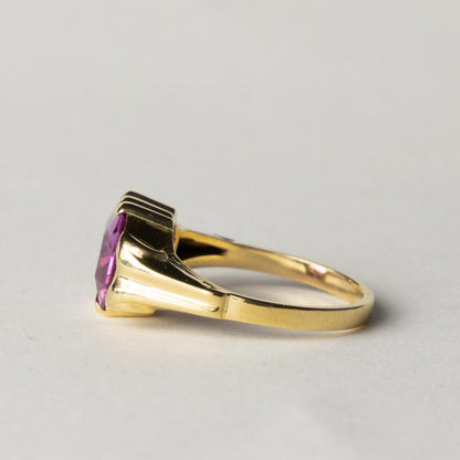 18ct Art Deco amethyst ring