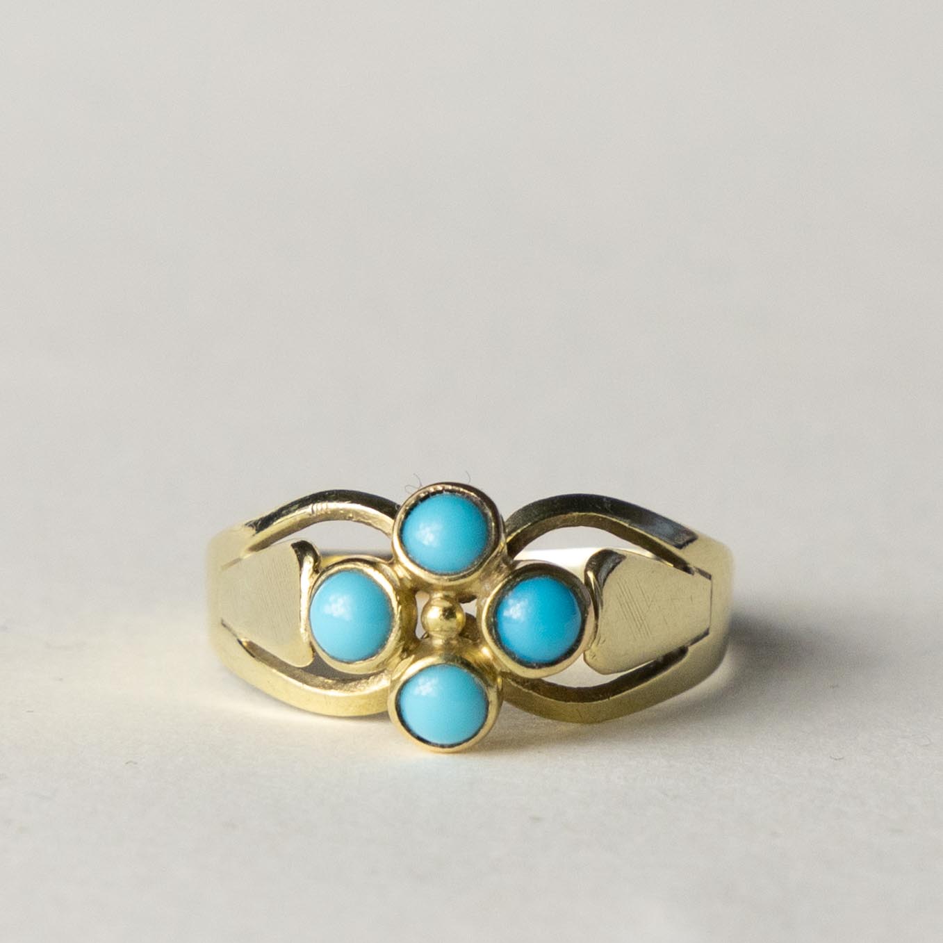 14ct turqouise clover ring