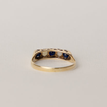 9 carat gold opal sapphire cabochon ring