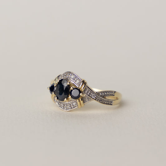 9 carat gold sapphire diamond ring