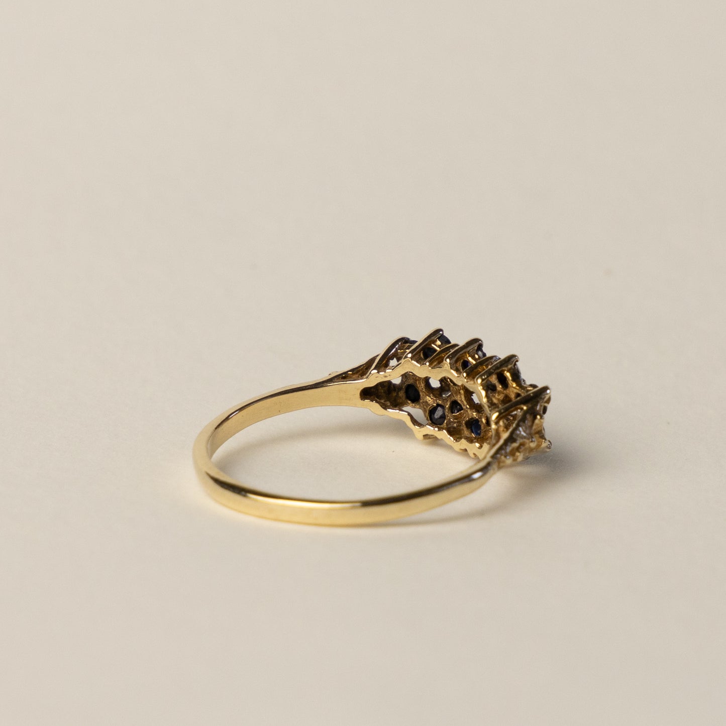 9 carat flower cluster ring