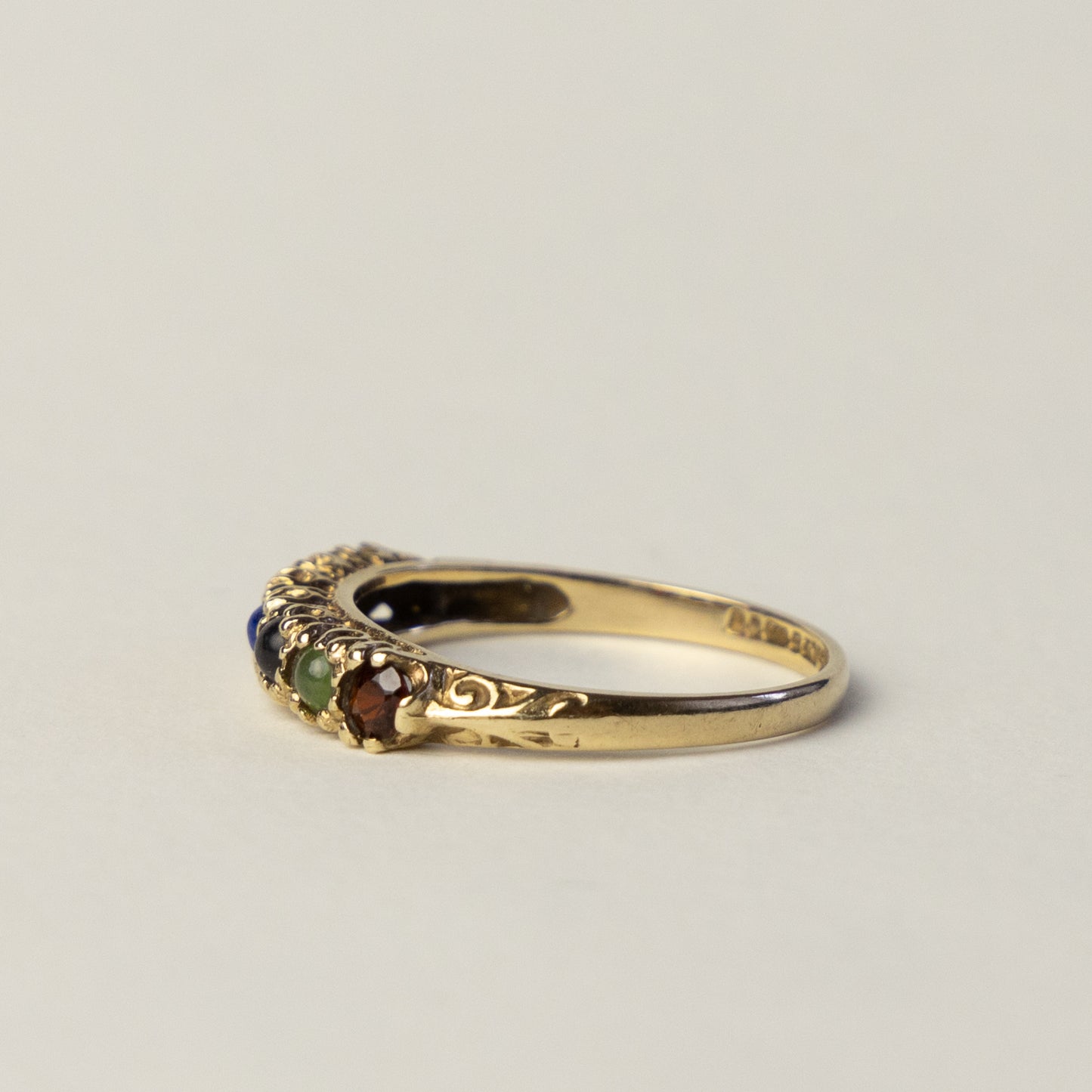 9 carat DARLING ring with gemstones