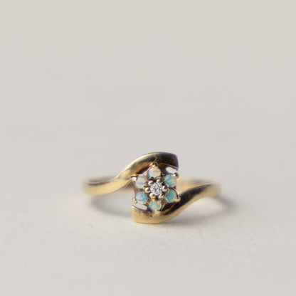 9 carat opal and diamond ring