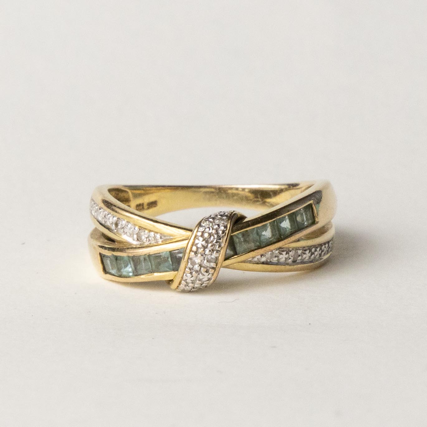 9ct twist aquamarine & diamond