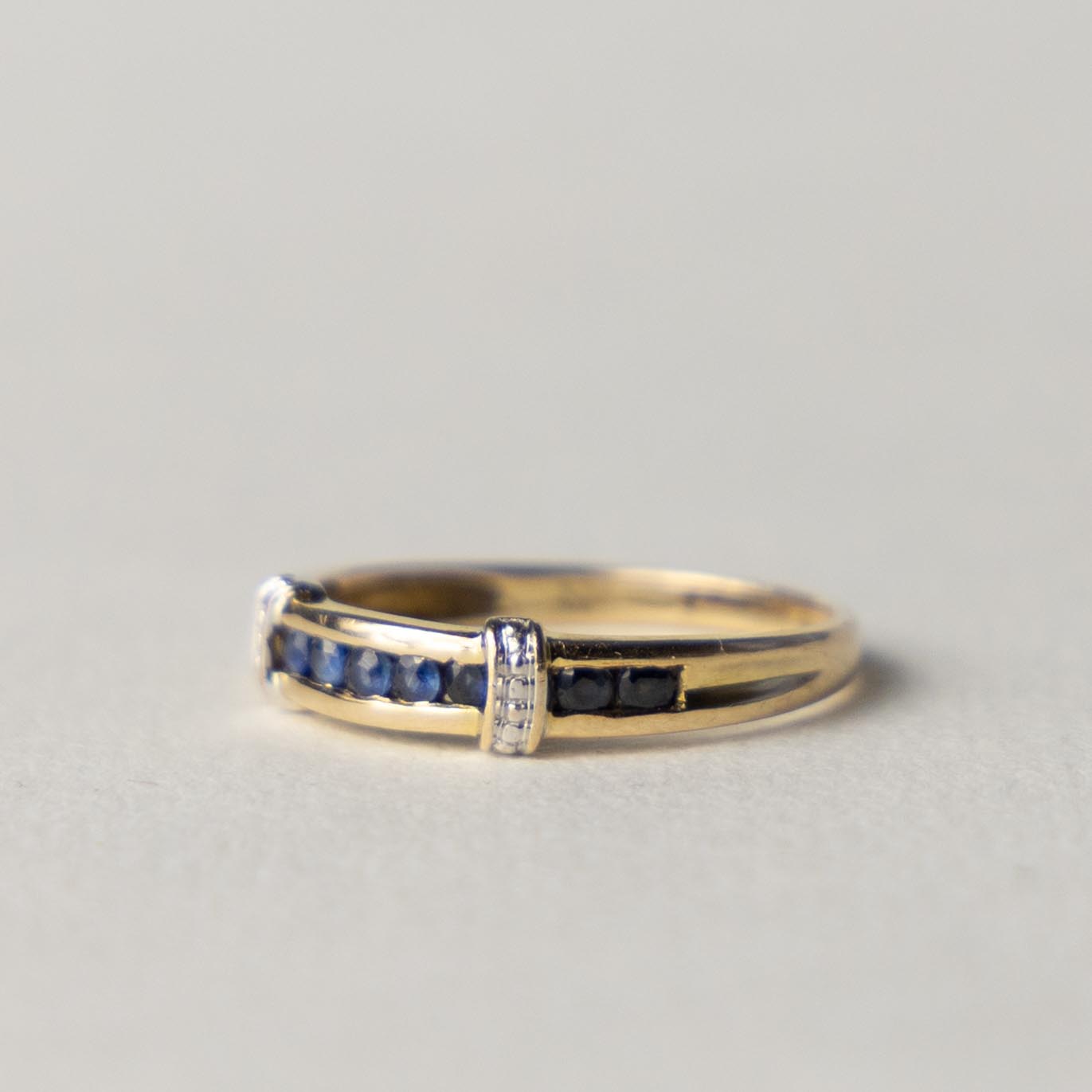 9ct sapphire band ring