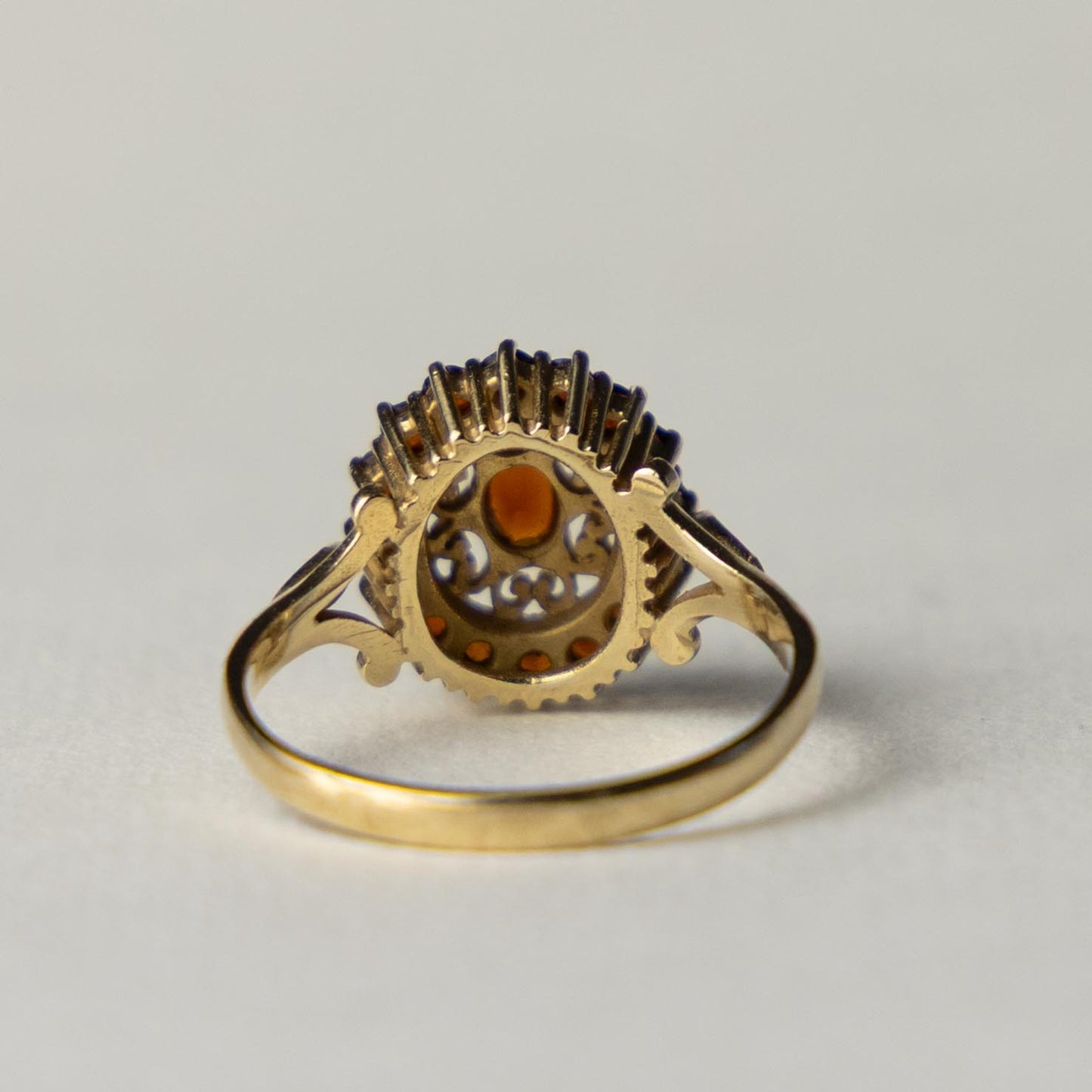9ct garnet cluster ring