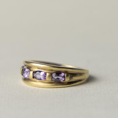 9ct amethyst band ring