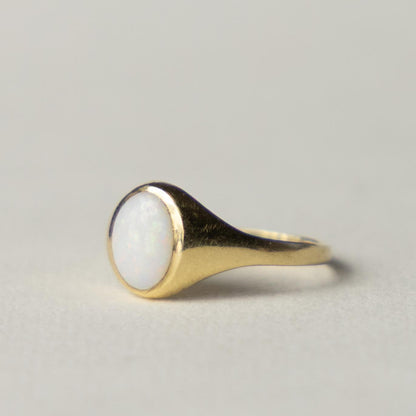 9ct opal signet ring