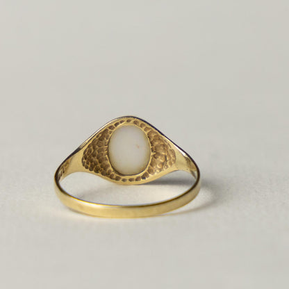 9ct opal signet ring
