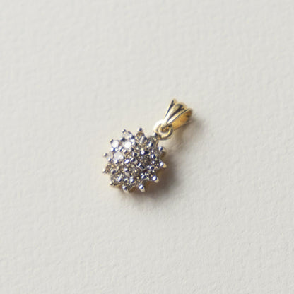 9ct diamond cluster pendant