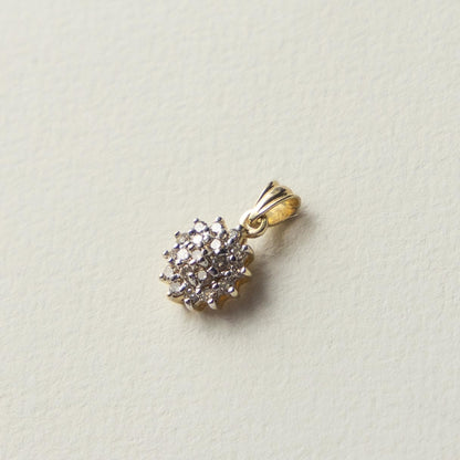 9ct diamond cluster pendant