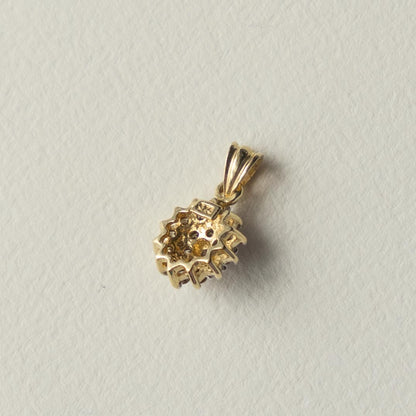 9ct diamond cluster pendant