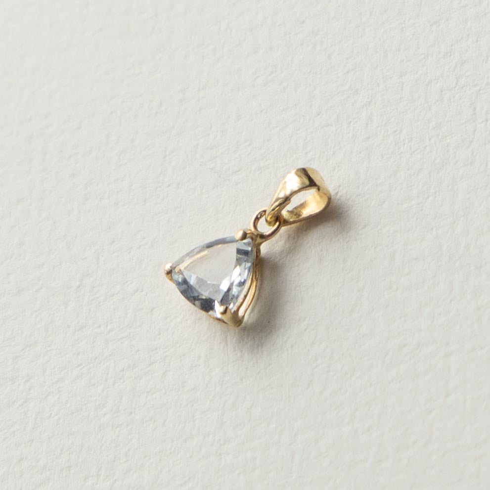 9ct aquamarine pendant