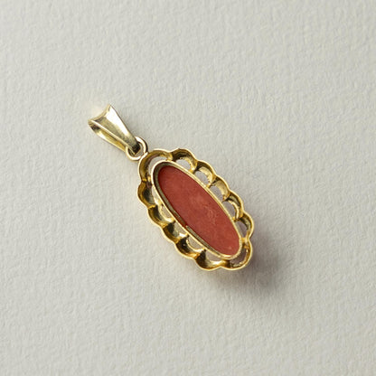 14ct coral pendant