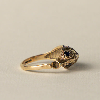 9ct seahorse sapphire ring