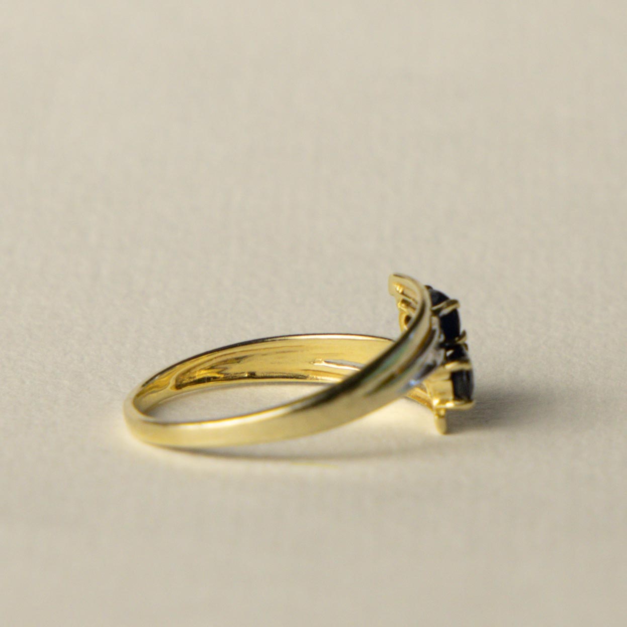 14ct sapphire & diamond toi et moi ring