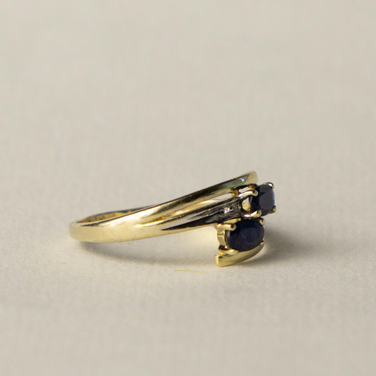 14ct sapphire & diamond toi et moi ring