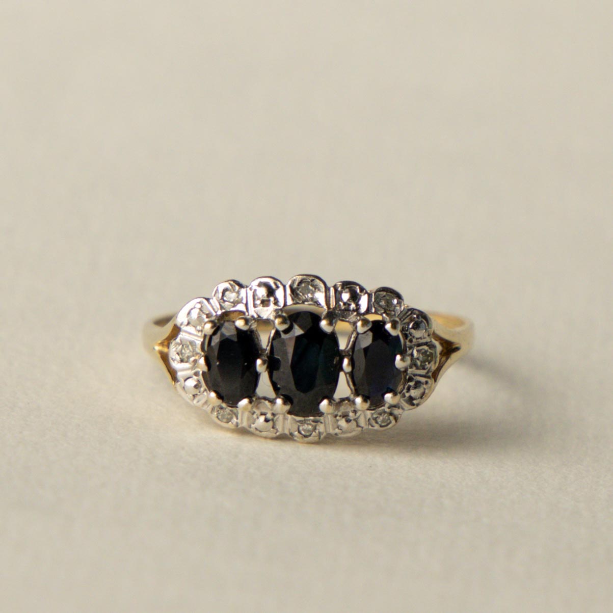 9ct trilogy sapphire & diamond